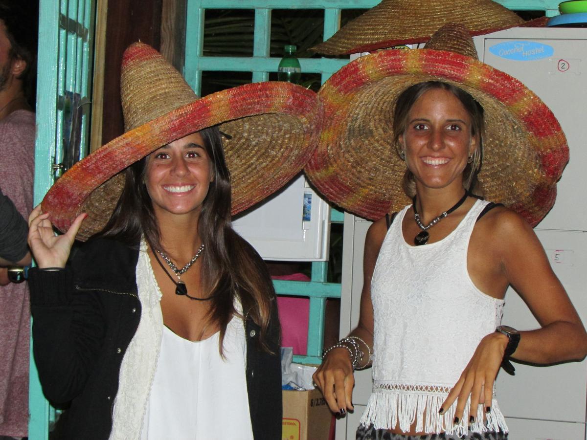 Coconut Hostel Bocas Town 外观 照片