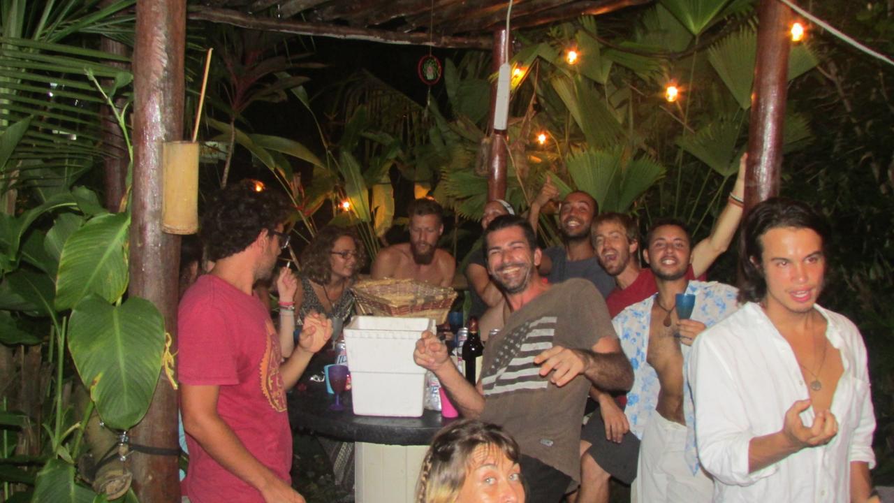 Coconut Hostel Bocas Town 外观 照片