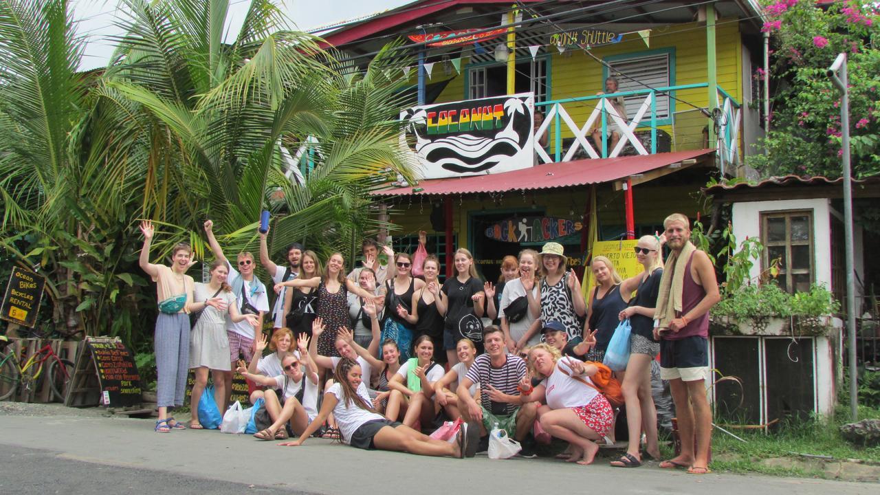 Coconut Hostel Bocas Town 外观 照片