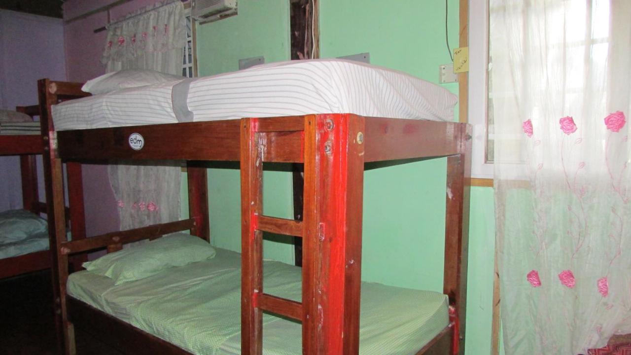 Coconut Hostel Bocas Town 外观 照片