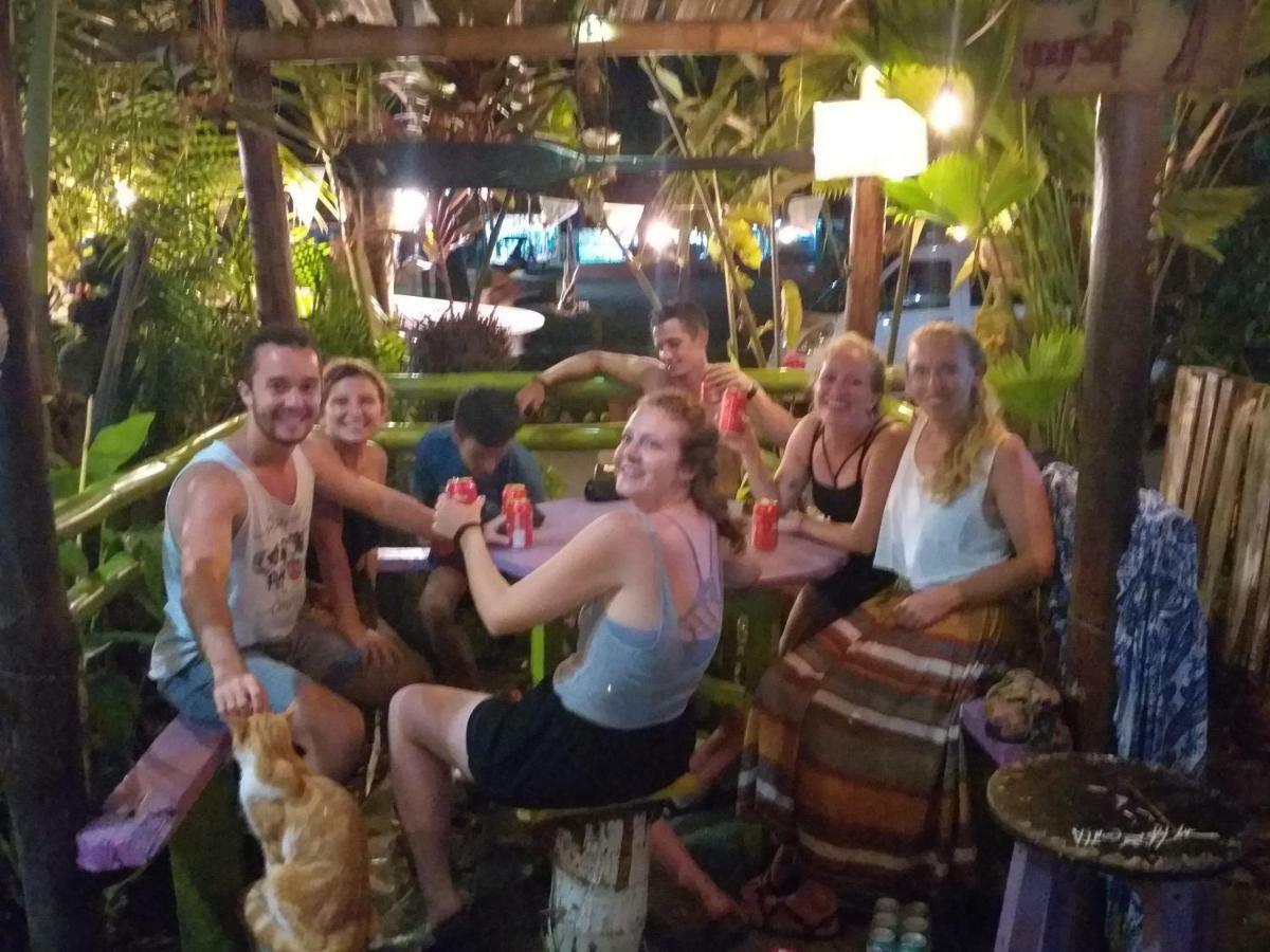 Coconut Hostel Bocas Town 外观 照片
