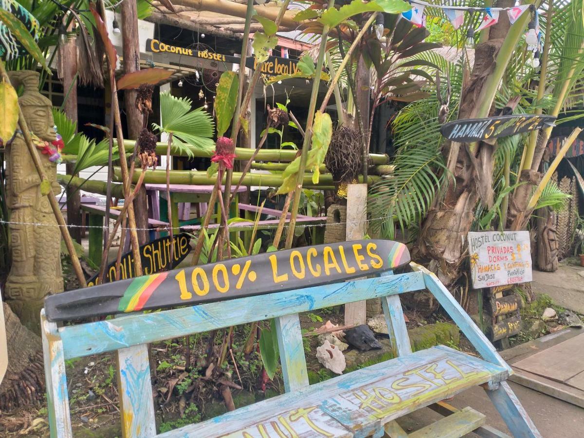 Coconut Hostel Bocas Town 外观 照片